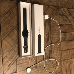 Space grey 42 mm Apple Watch series 3 gps